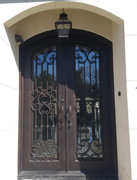 Great Iron Door Pic!